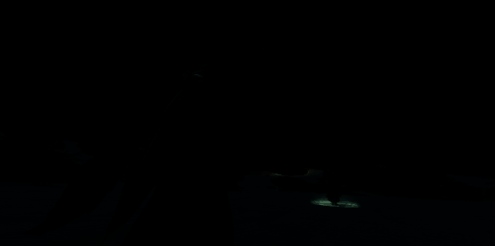 角色施展绝世武功，特效绚丽，背景为华山群峰