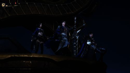 沧澜流派服饰展示，角色身着蓝色战袍，肩部装饰有海浪纹理，腰间挂有罗盘和鱼骨