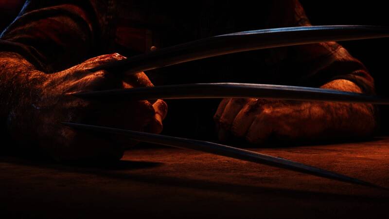 索尼发布会现场画面，舞台中央展示PlayStation标志