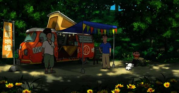 森林空地环境展示，绿树环绕，阳光透过树叶洒落