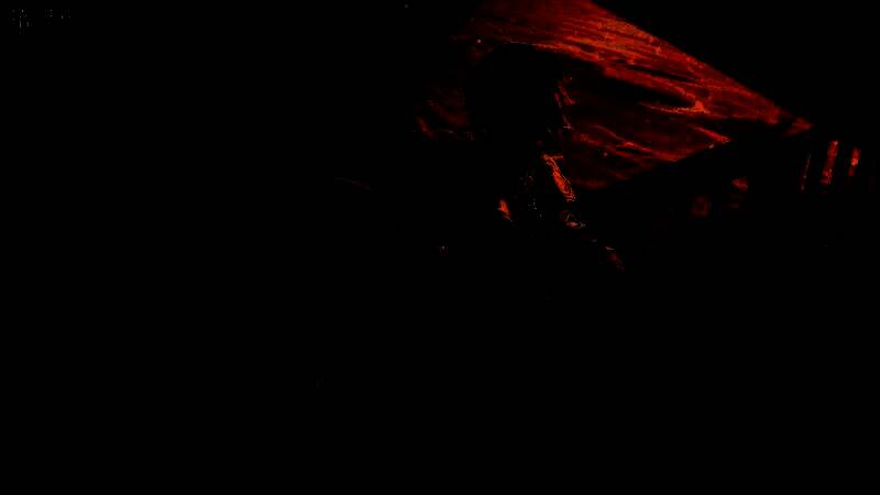 摄影师-盛夏光影全身展示，银白轻纱与珍珠装饰尽显夏日风情