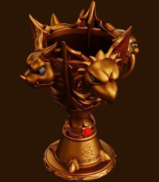 金色冠军奖杯，底座雕刻四圣兽形象，整体彰显尊贵与荣耀
