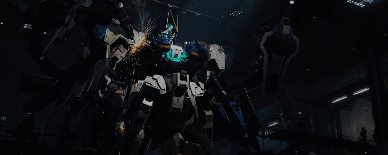 赤霄机甲战斗画面，机甲挥舞武器进行激烈近战对抗