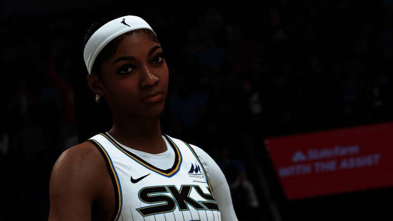 游戏内菜单界面展示，UI设计现代简洁