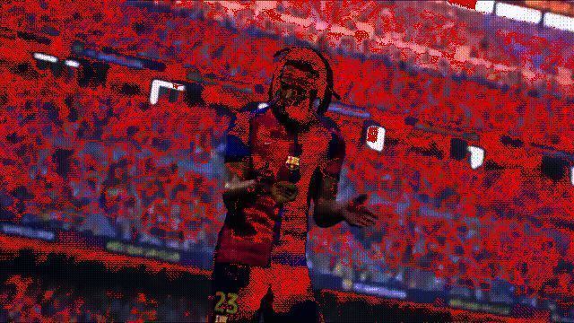 孔德施展伸脚抢截技能动态演示，精准快速的下脚动作展现防守艺术