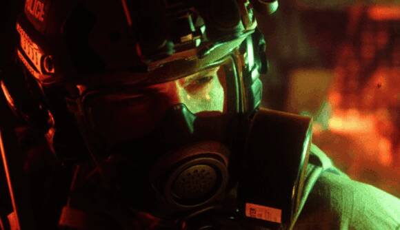 《严阵以待》游戏画面，玩家正在进行战术对抗