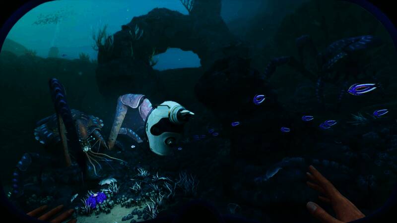 《深海迷航2》最新游戏画面展示，海底神秘遗迹与奇异生物共存的场景