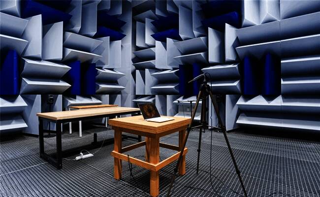 荣耀MagicBook Pro 16 2025笔记本电脑展示图，外观精致科技感十足