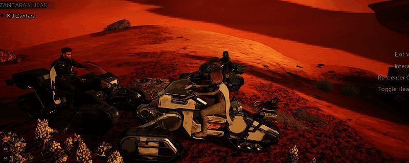 游戏中玩家驾驶MK3沙地车在沙漠中高速行驶，周围可见丰富的矿产资源和采集装置