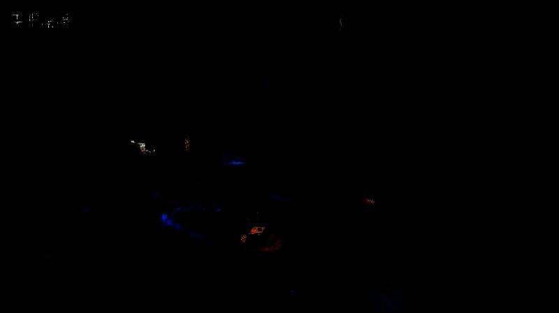 深泽旧镜摆饰展示图，古朴镜面散发柔和光芒