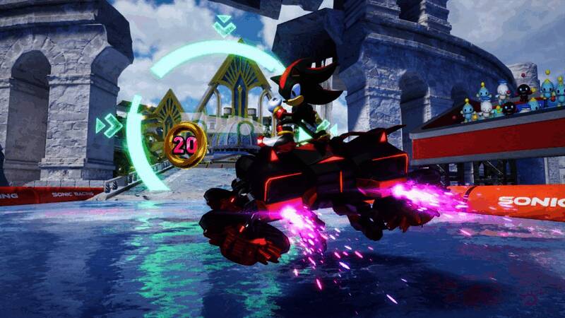 多人在线对战画面，展示不同平台玩家共同参赛的场景