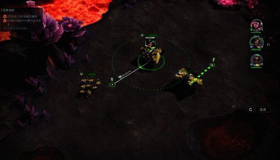 玩家操控“飓风战甲”在空中形态下飞行穿越敌方防线