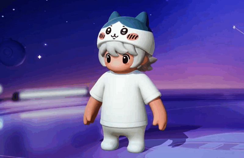 吉伊换装展示图，分别呈现公主裙、天使羽翼、蝴蝶翅膀与居家睡衣造型