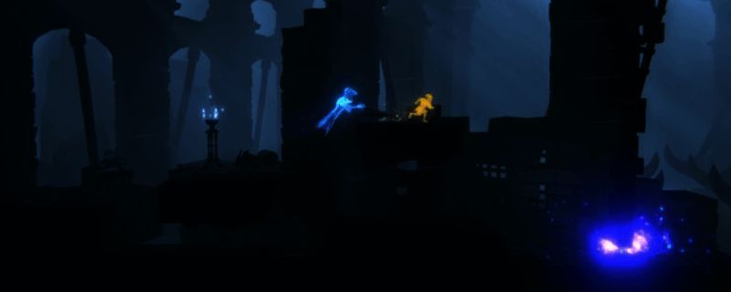 游戏中角色置身于黑暗奇幻场景，背景充满神秘光影效果，整体氛围紧张而富有代入感