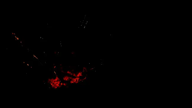 《消逝的光芒：困兽》宣传图，展现主角面对巨型变异怪物的紧张战斗场景