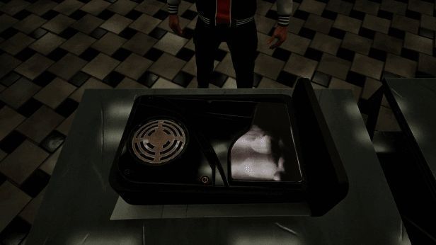 玩家在电脑前管理线上订单与库存数据，屏幕显示收入报表与客户评价信息