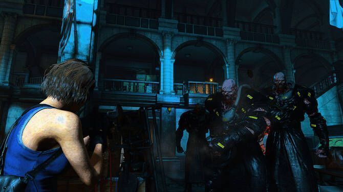 游戏宣传图展示多款经典角色形象，背景为充满末世感的城市场景