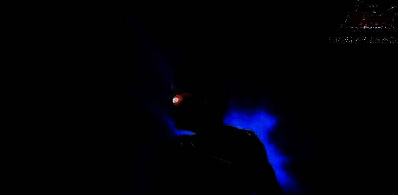 怪兽碎片分类展示，包含蓝色、紫色和橙色三种不同品质的碎片图标