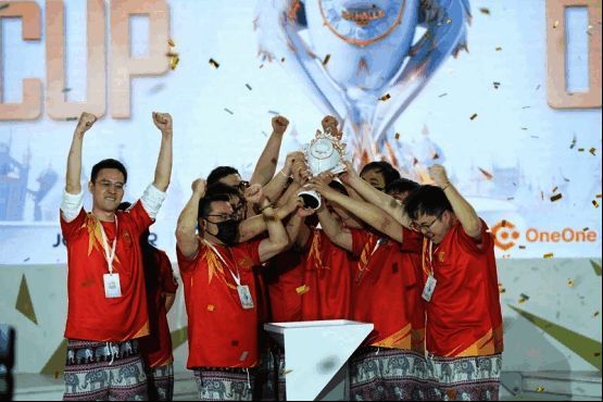 多支战队在激烈对抗中展开角逐，现场气氛热烈非凡