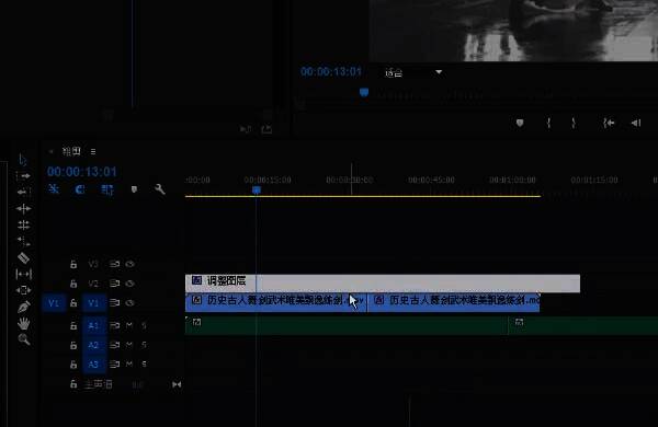最终成片效果展示，画面呈现经典黑白胶片质感