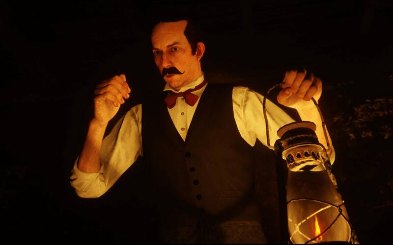 身穿西服的小艾德蒙-劳里面部特写，眼神凶狠