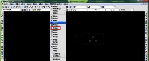 AutoCAD2007界面显示修改菜单展开，鼠标悬停在移动选项上