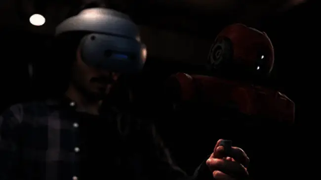 索尼PlayStation官方发布会现场图，高管正面向镜头发言