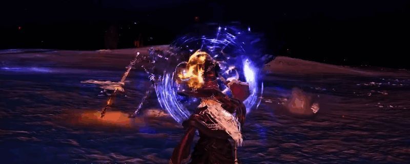 游戏中角色手持怨魂铃铛释放法术，周围浮现幽蓝色能量波动