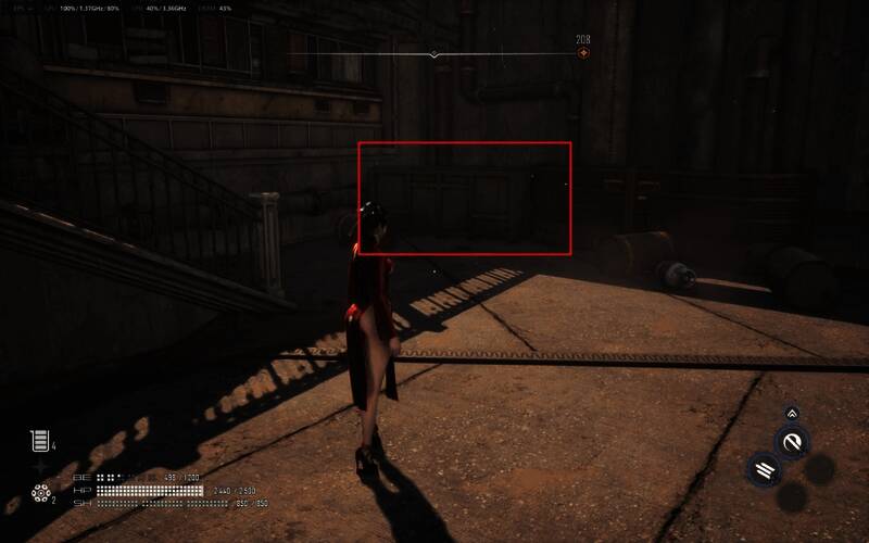 宝箱怪外形独特，带有金属质感，准备发动攻击