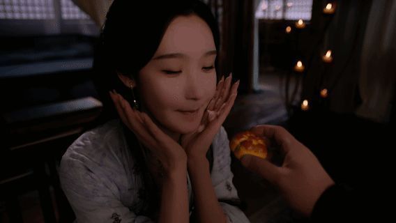 苏清儿角色设定图，病弱美人，手持诗卷