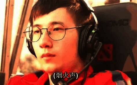 游戏多线结局系统展示，不同选择导向截然不同剧情走向