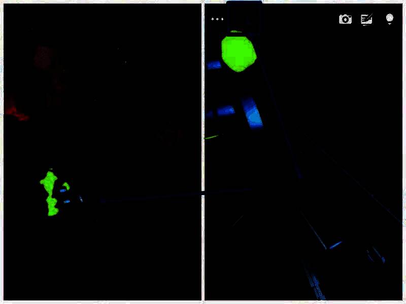 机械臂特写画面，展示太阳能板安装接口位置