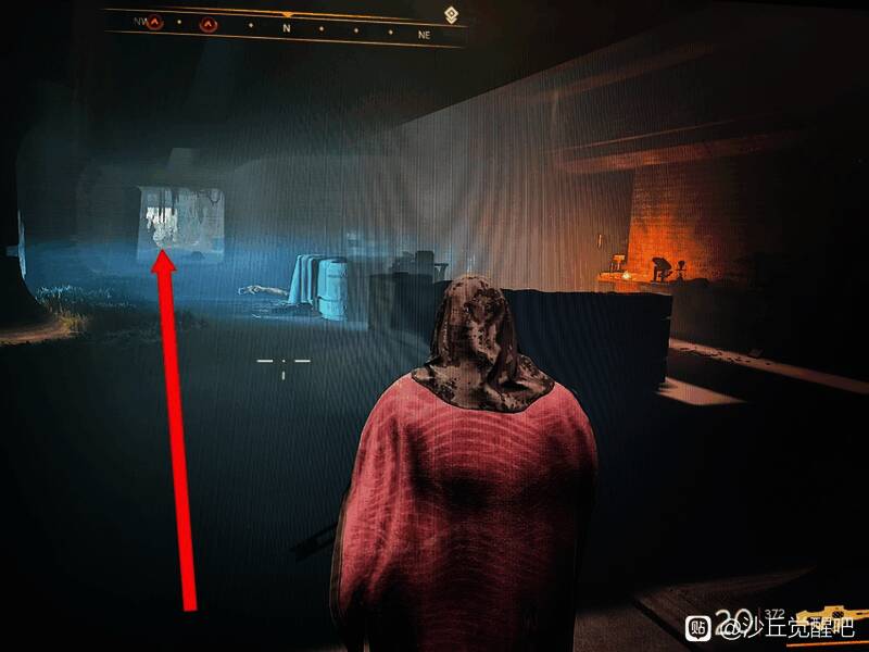 boss房内部场景，绿色毒气环绕，箱子位于房间中心位置