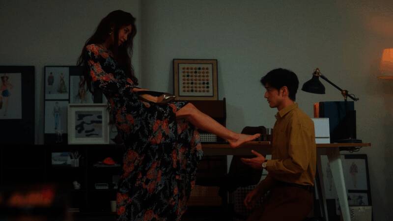 留言板界面，玩家留言滚动显示，界面简洁且互动性强