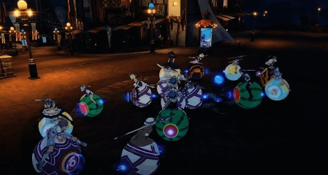 初级星拓箱图标展示，周围环绕属性提升特效