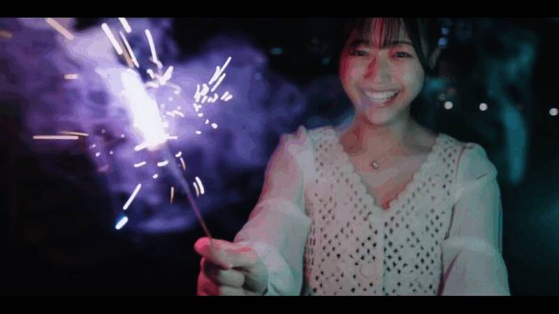 游戏剧情对话界面，文字与角色表情同步展现，增强代入感