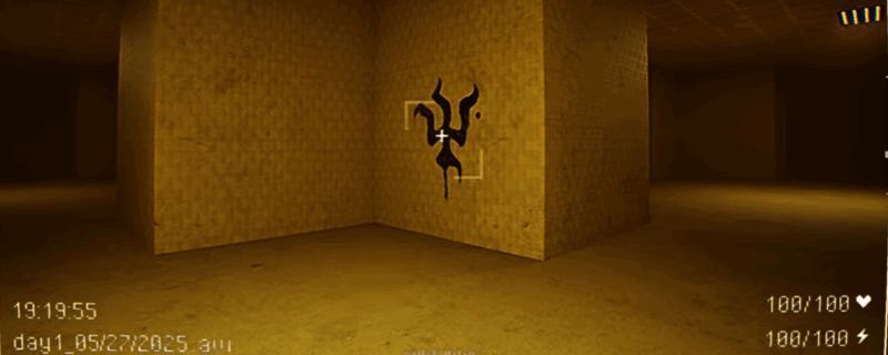 《禁锢密室》游戏封面图，展示了一片昏暗压抑的密室环境，墙壁斑驳，气氛紧张