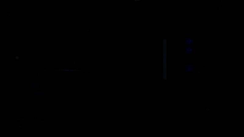 戴安娜正在使用黑客协议，屏幕上显示5x5的符号矩阵界面