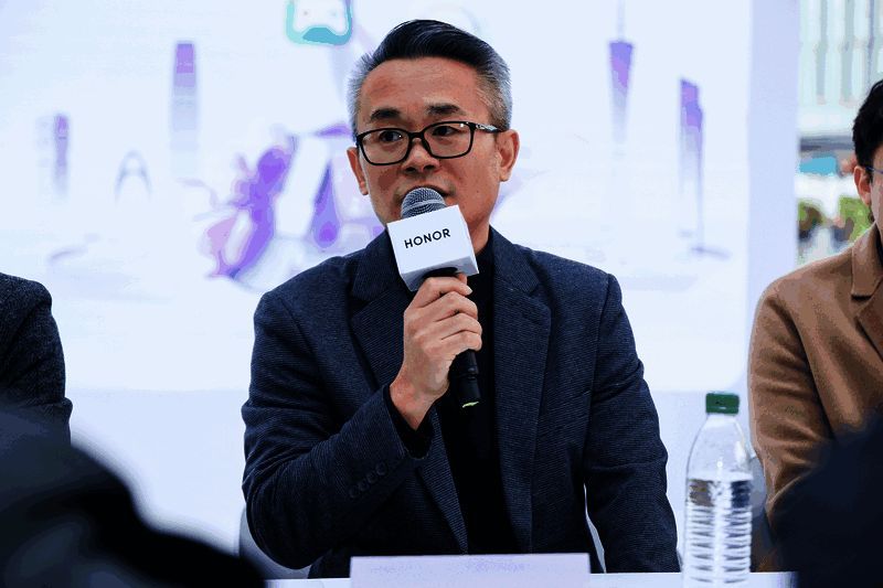 荣耀消费者云业务部负责人发表讲话现场照片