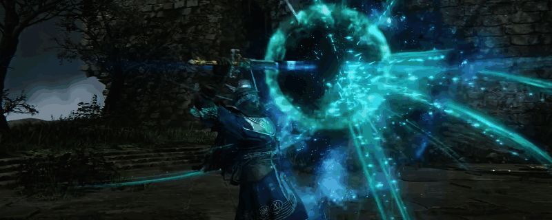 游戏界面展示橙色品质的传奇武器外观细节