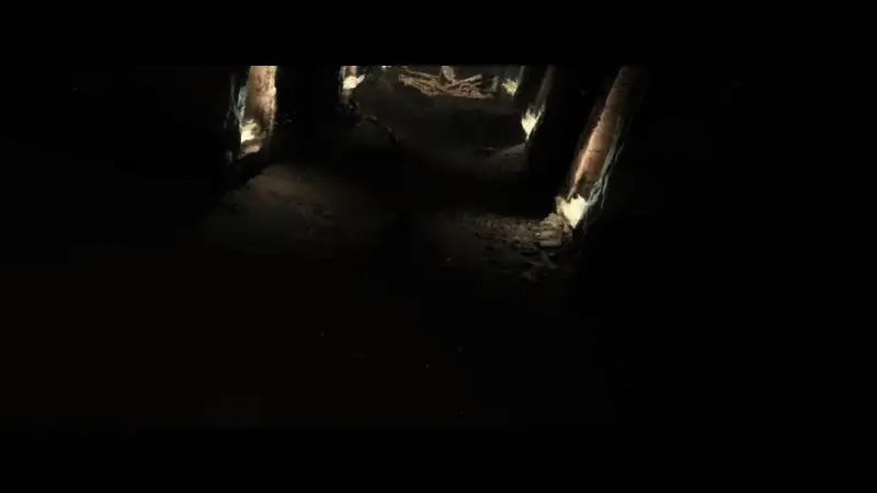 神秘环境截图，古老教堂内部，光线透过彩色玻璃投射出诡异光影