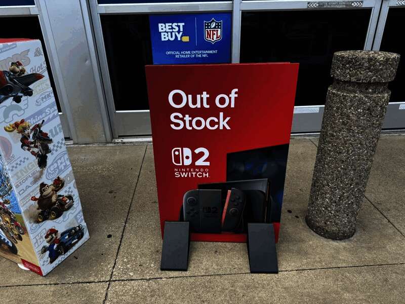 Switch 2游戏阵容展示墙，吸引大量玩家围观体验