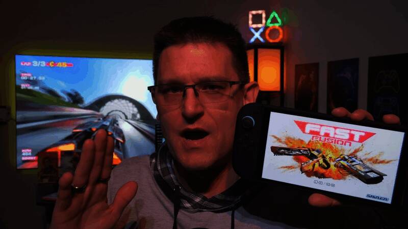 Switch 2设备展示图，清晰展现屏幕细节与整体设计