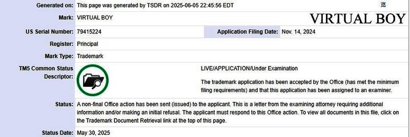 任天堂Virtual Boy设备外观展示，红色单色屏幕与头戴式设计