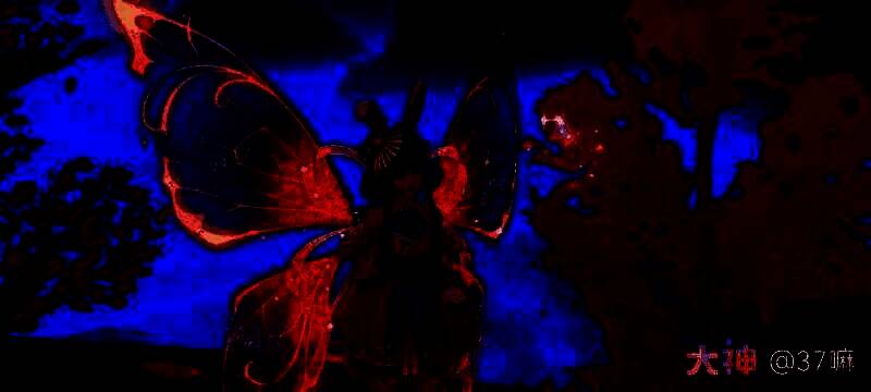 角色身穿不同风格时装，搭配【庄生梦蝶】羽翼，展现多样化穿搭效果