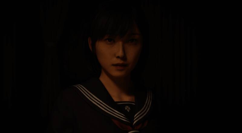 游戏氛围渲染图，展现小镇中弥漫的浓雾与诡异气氛