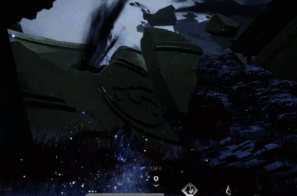 沿小路前行后到达河边的场景截图