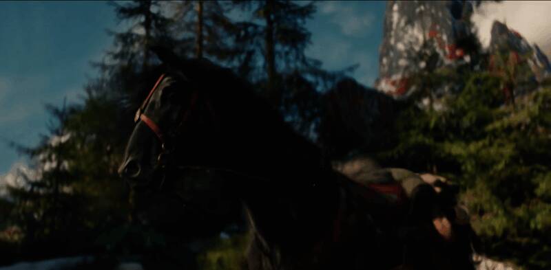 《巫师4》概念图，希里身穿全新盔甲，手持武器，背景为神秘森林场景