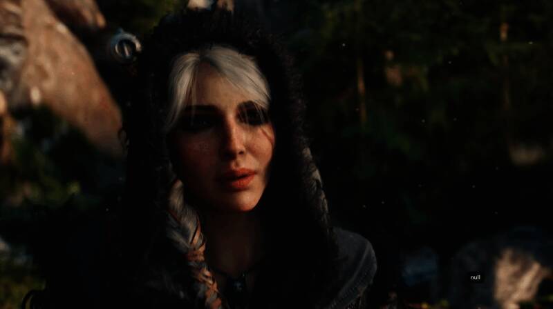 《巫师4》村庄集市场景截图，主角希里手持双剑走在石板路上，周围商贩林立，环境细节丰富