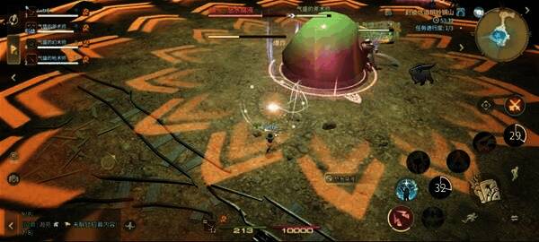 怒水腐液进入分散阶段，画面中央为BOSS本体